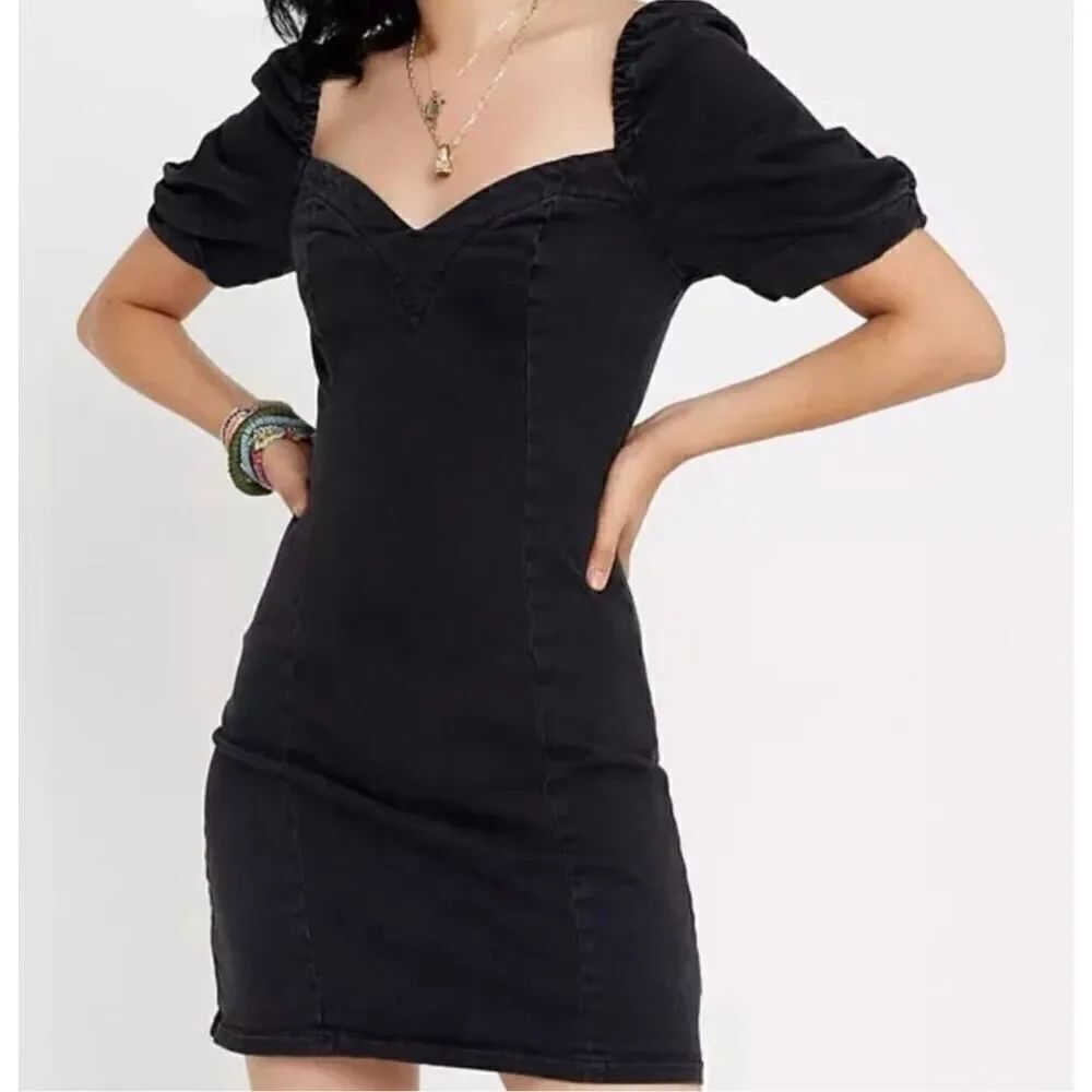Never Worn - Urban Outfitters Black Mini Denim Puff Sleeved Sweetheart Dress (Si